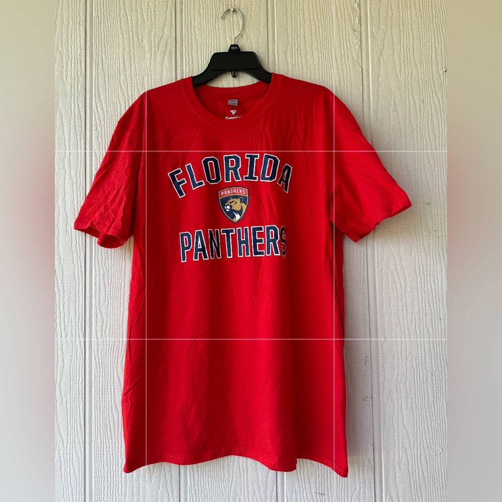 NWOT Fanatics Florida Panthers Hockey T-Shirt